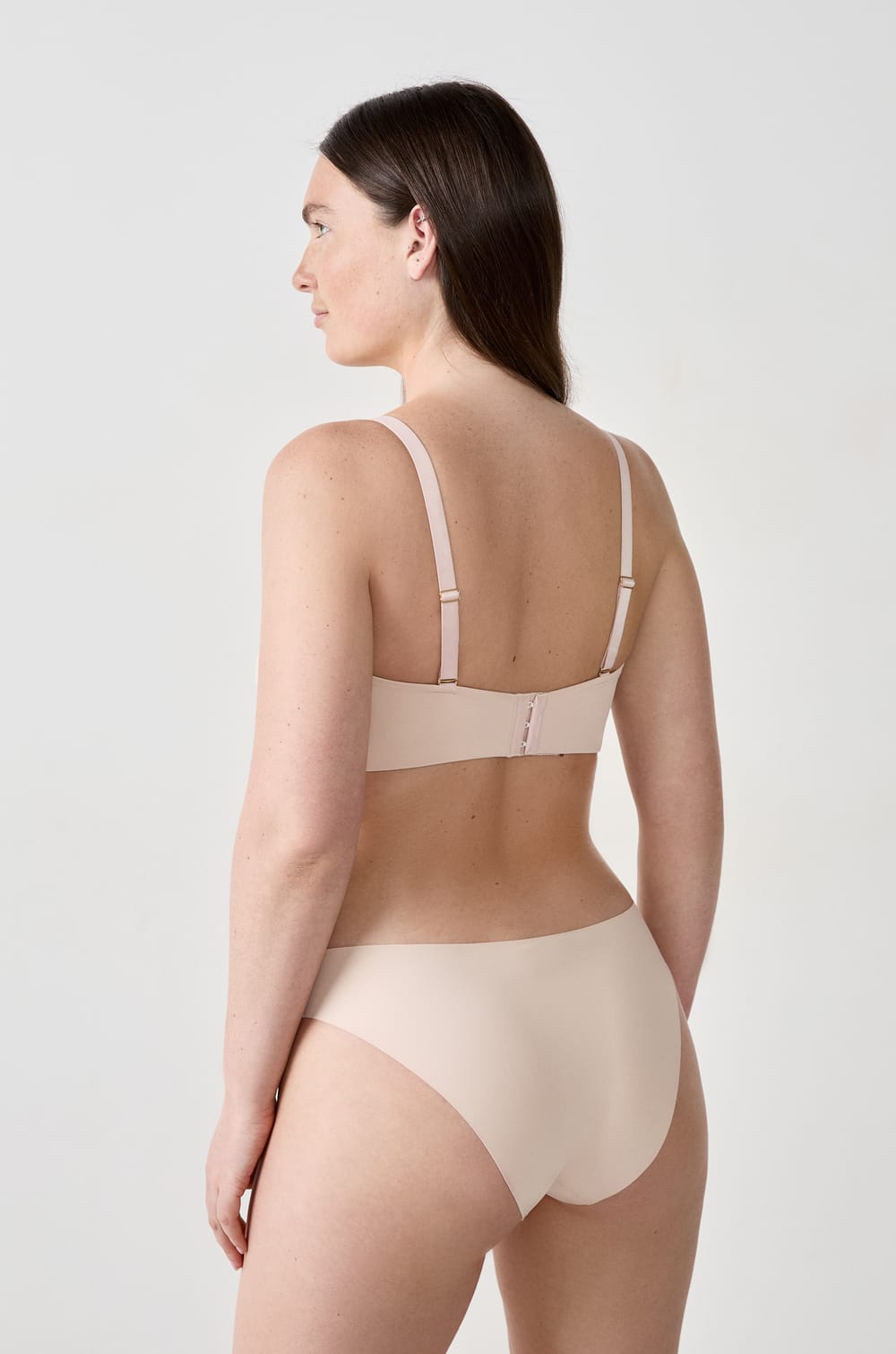 Strapless Bra with Soft Underwires and Removable Straps;${refinementColor}