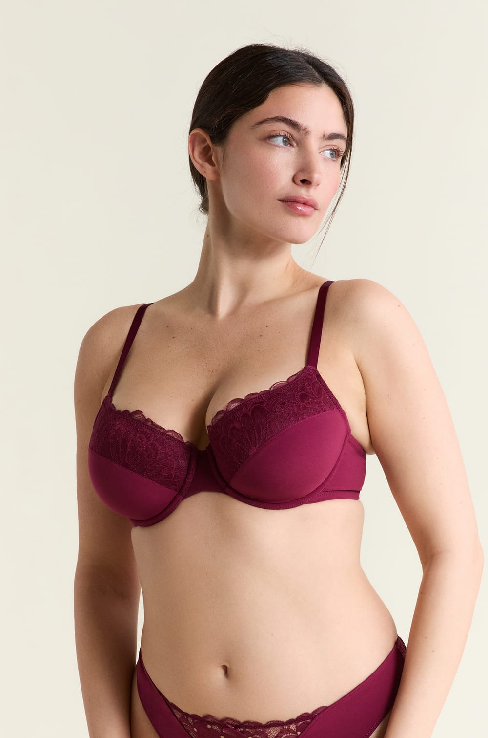 BH N.4 - Die Leichte Schalen BH aus Spitze;${refinementColor}