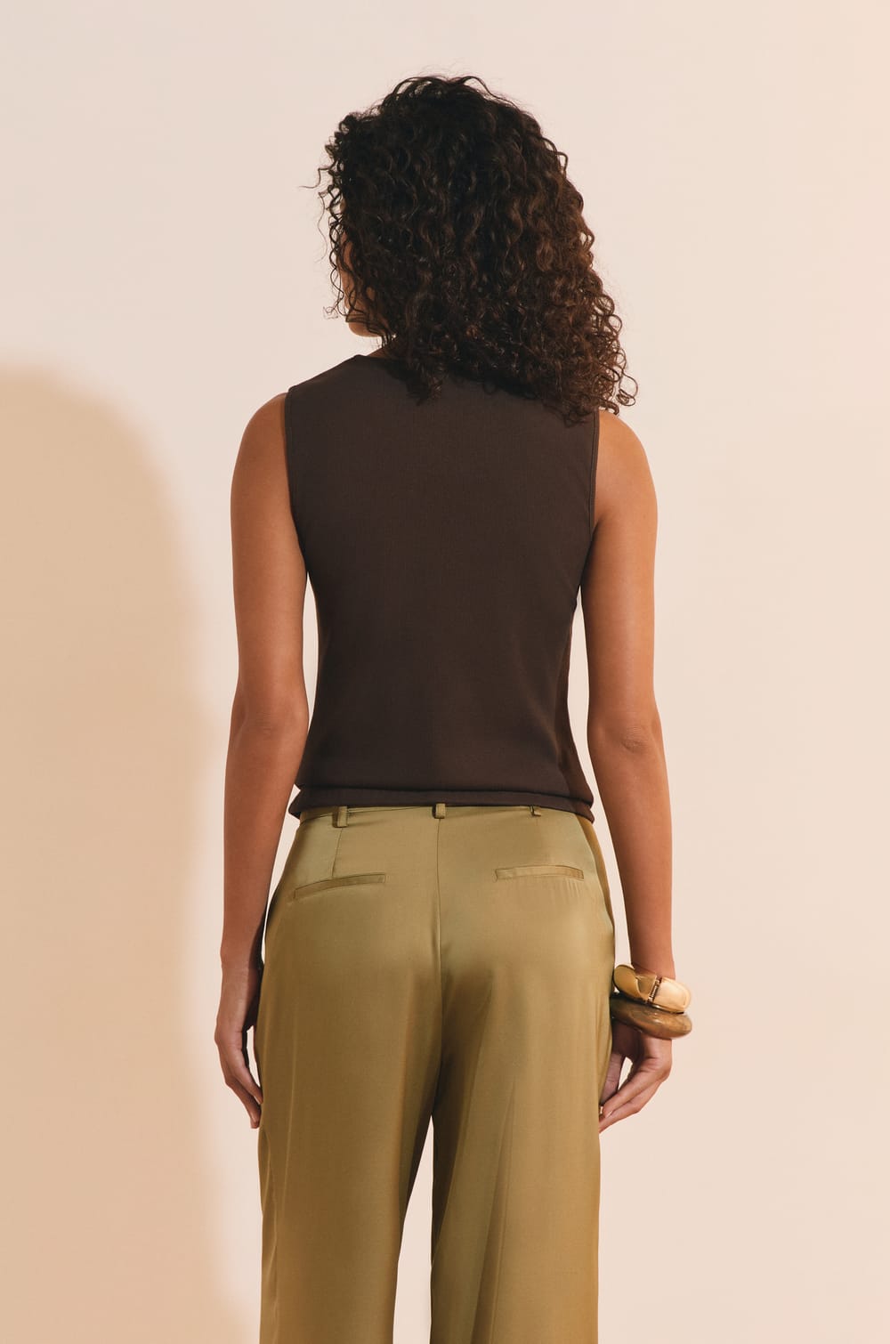 Top &agrave; col carr&eacute; en coton;${refinementColor}