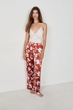 Pantalon de pyjama satiné à imprimés;${refinementColor}