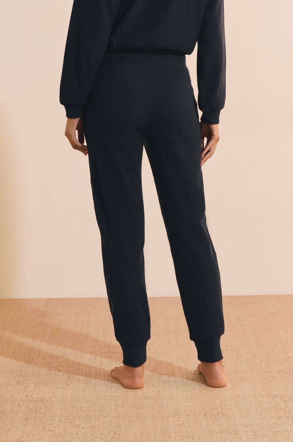 Pantalon de pyjama c&ocirc;tel&eacute;;${refinementColor}
