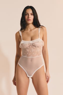 Body con bordado;${refinementColor}