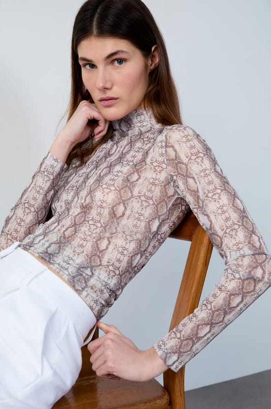 Sheer T-shirt with snake print;${refinementColor}