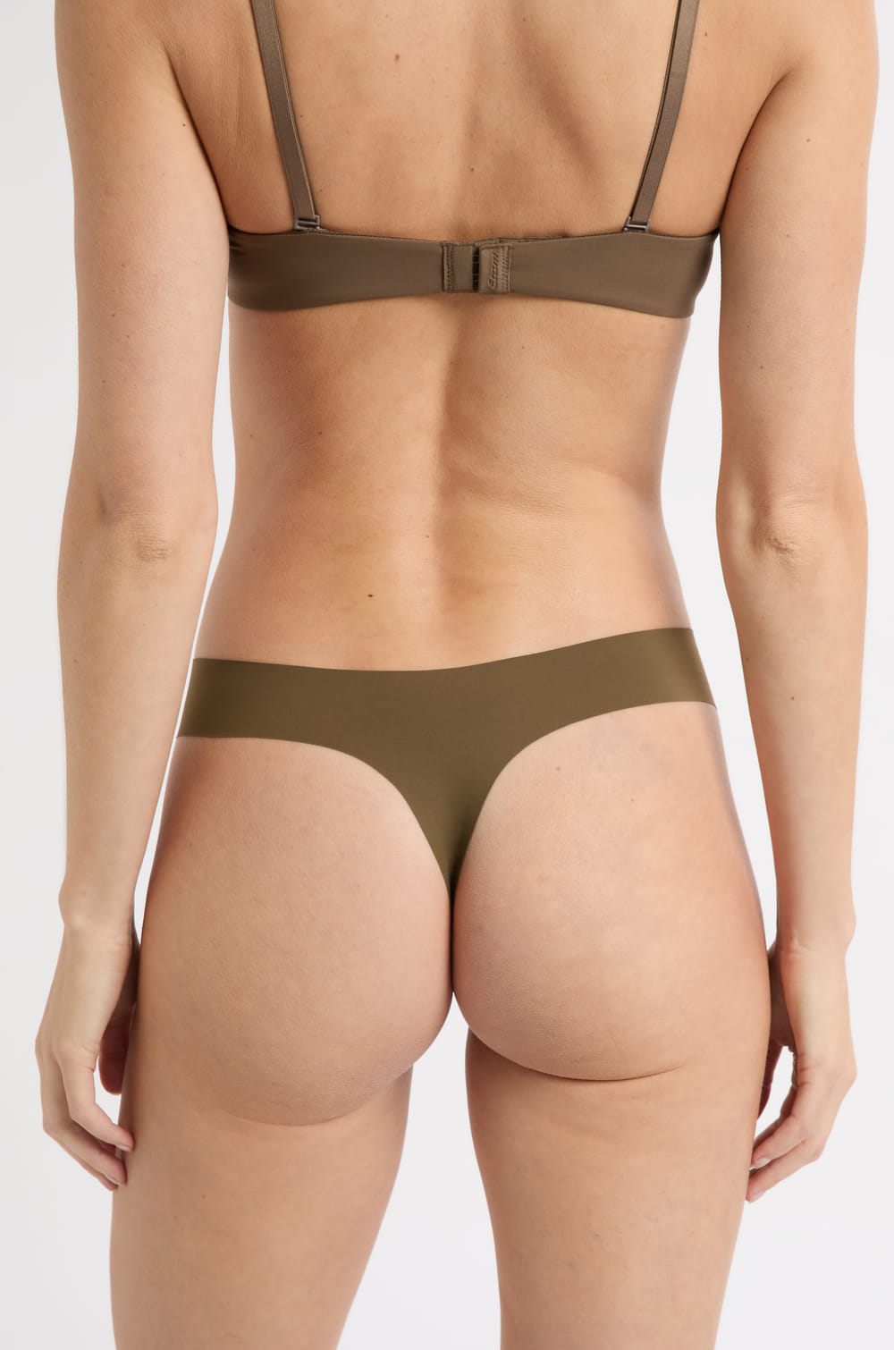 Microfibre Thong;${refinementColor}