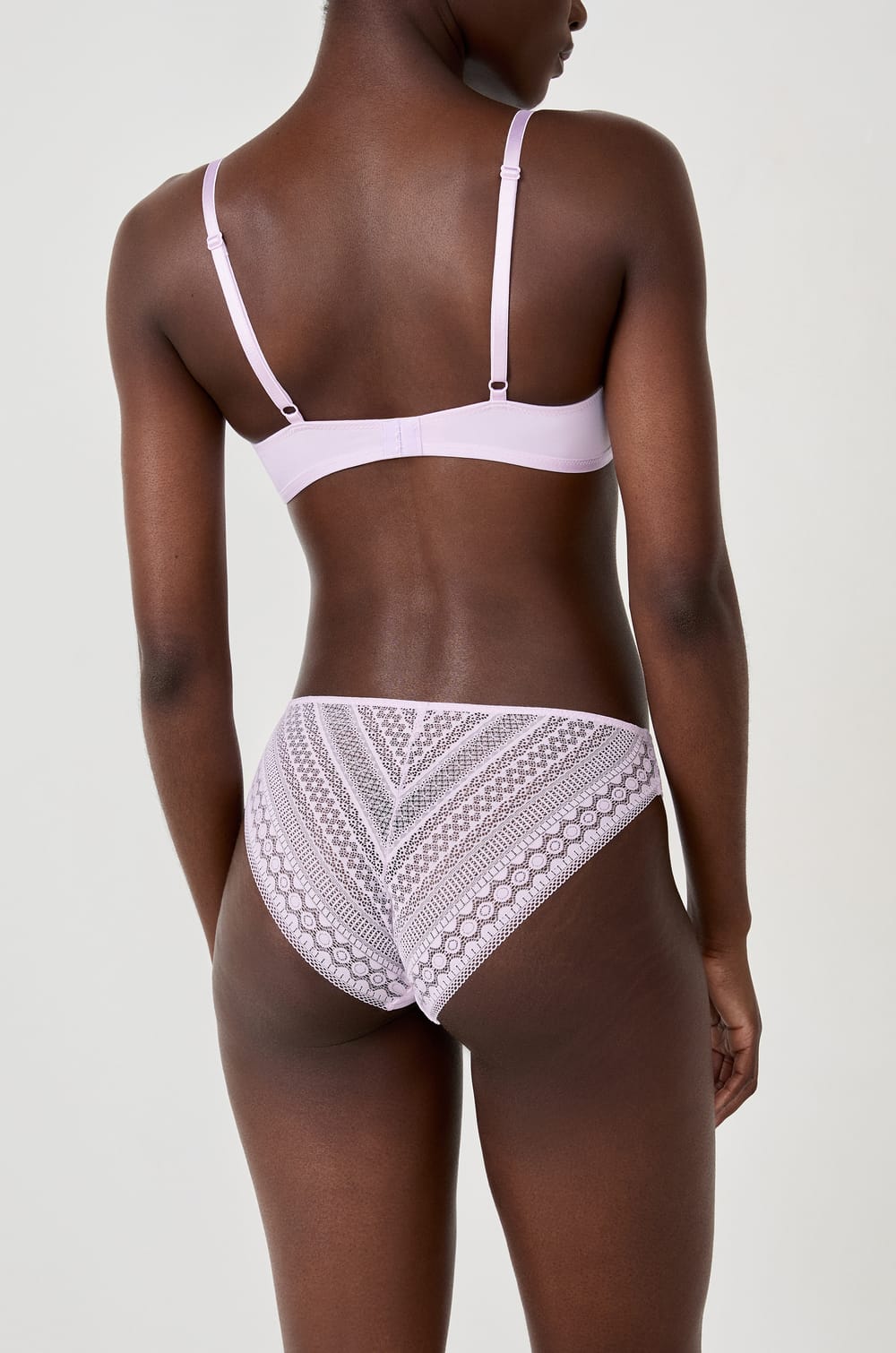 Panty con detalles de encaje;${refinementColor}