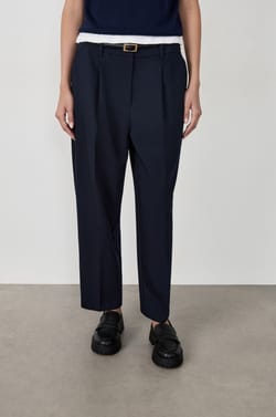 Pantalon coupe carotte;${refinementColor}