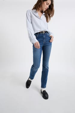 Jean coupe slim;${refinementColor}