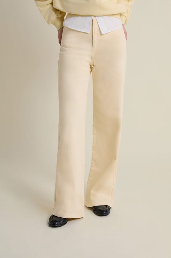 Pantalon droit taille haute;${refinementColor}