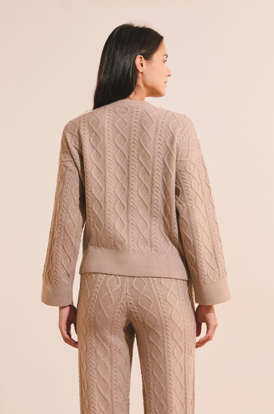 Pull en maille;${refinementColor}
