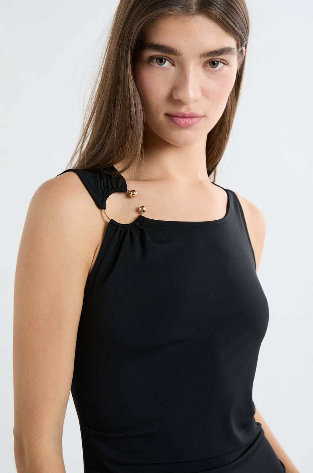 Long Fitted Dress;${refinementColor}