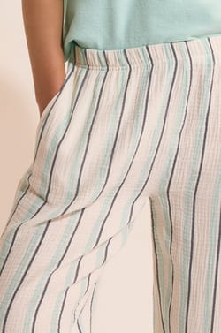 Pantal&oacute;n de pijama 7/8 a rayas de algod&oacute;n;${refinementColor}