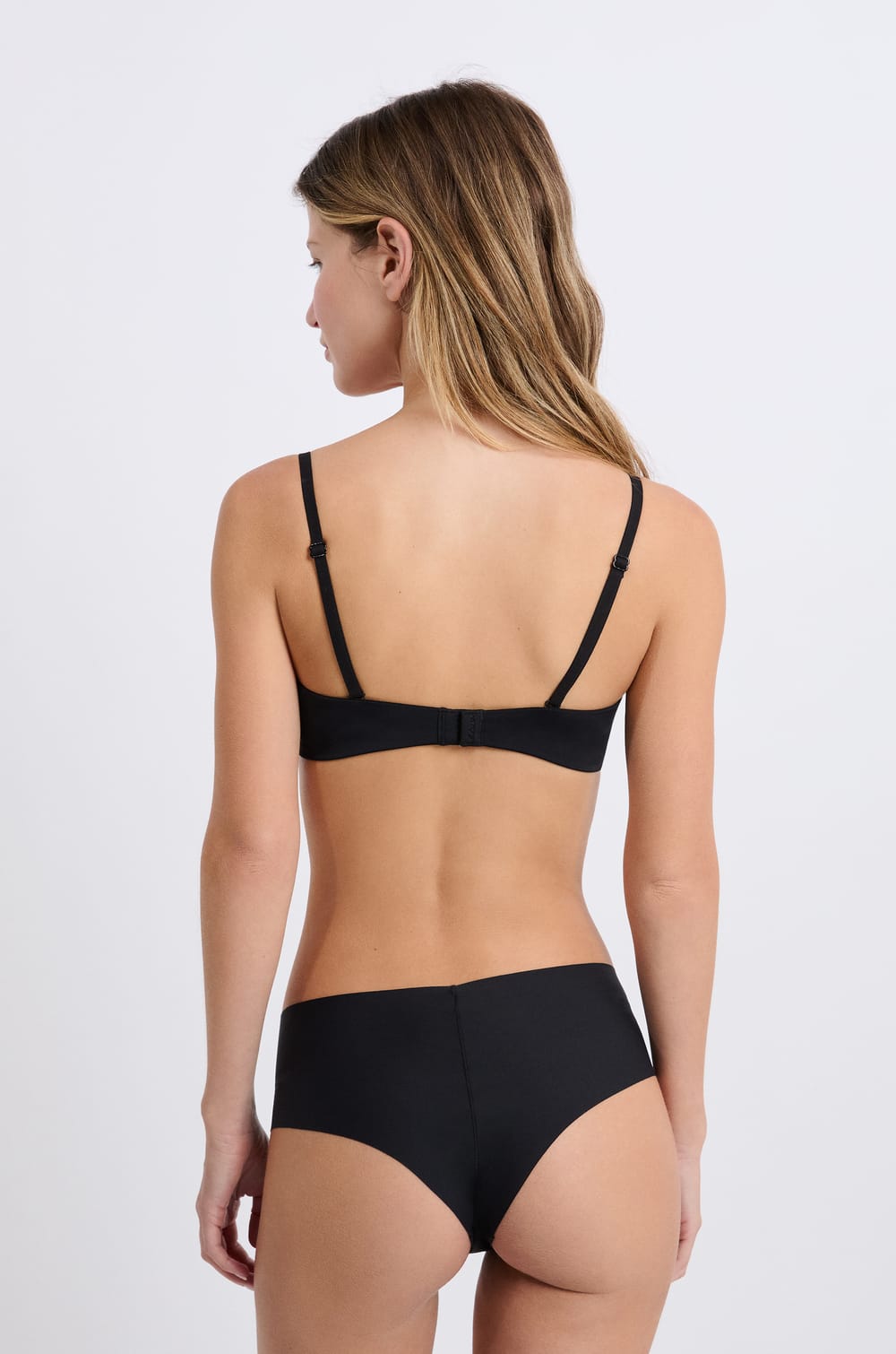 Wireless Strapless Bra in Microfiber;${refinementColor}
