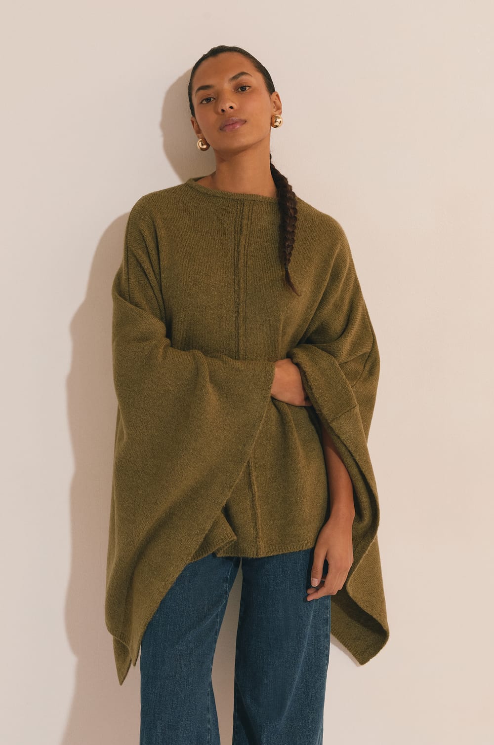 Pull poncho uni;${refinementColor}