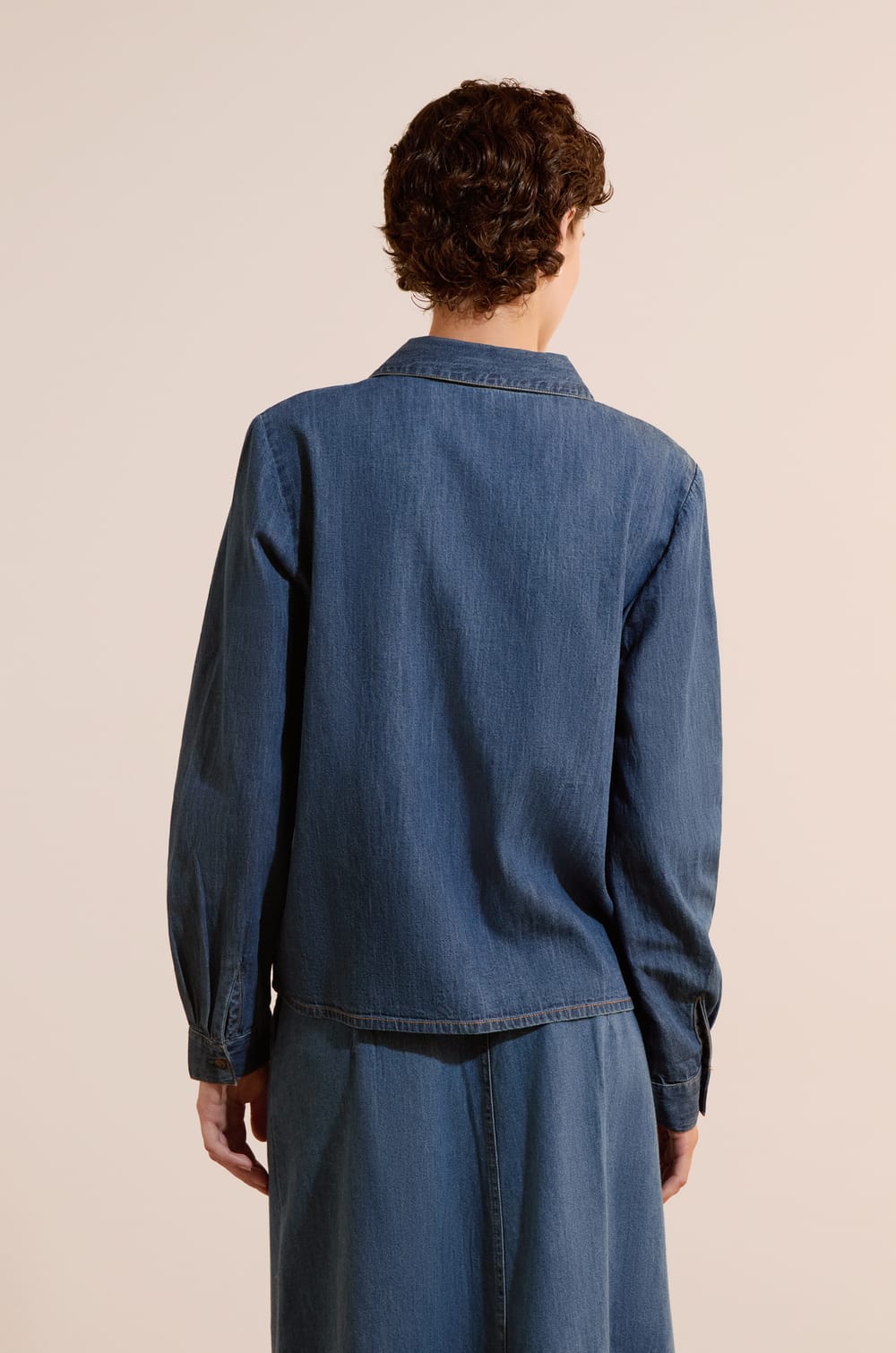 Chemise en jean;${refinementColor}