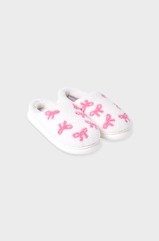 Chaussons à motifs en fausse fourrure;${refinementColor}