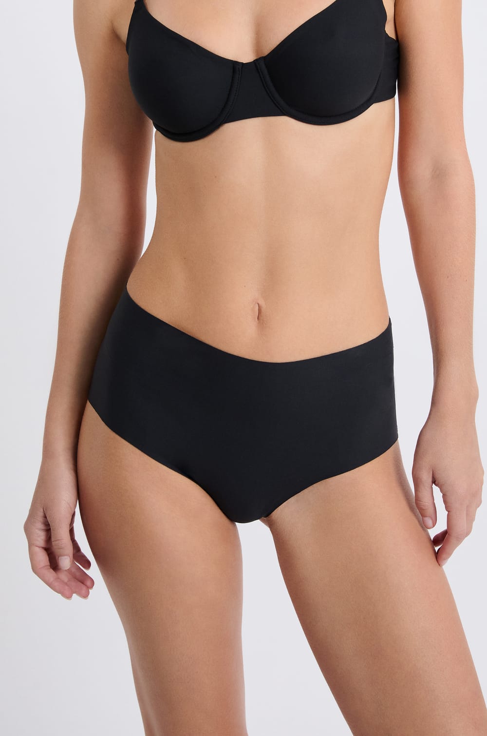 Culotte midi en microfibre;${refinementColor}