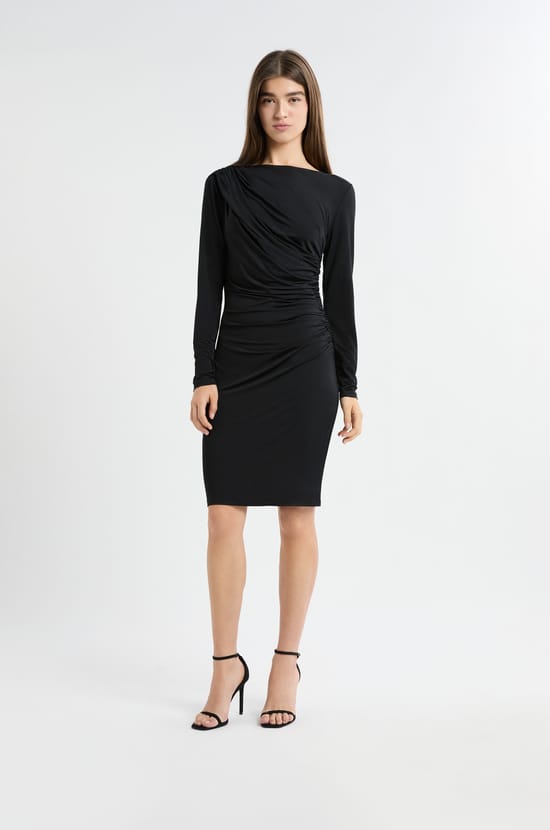 Robe courte drapée;${refinementColor}