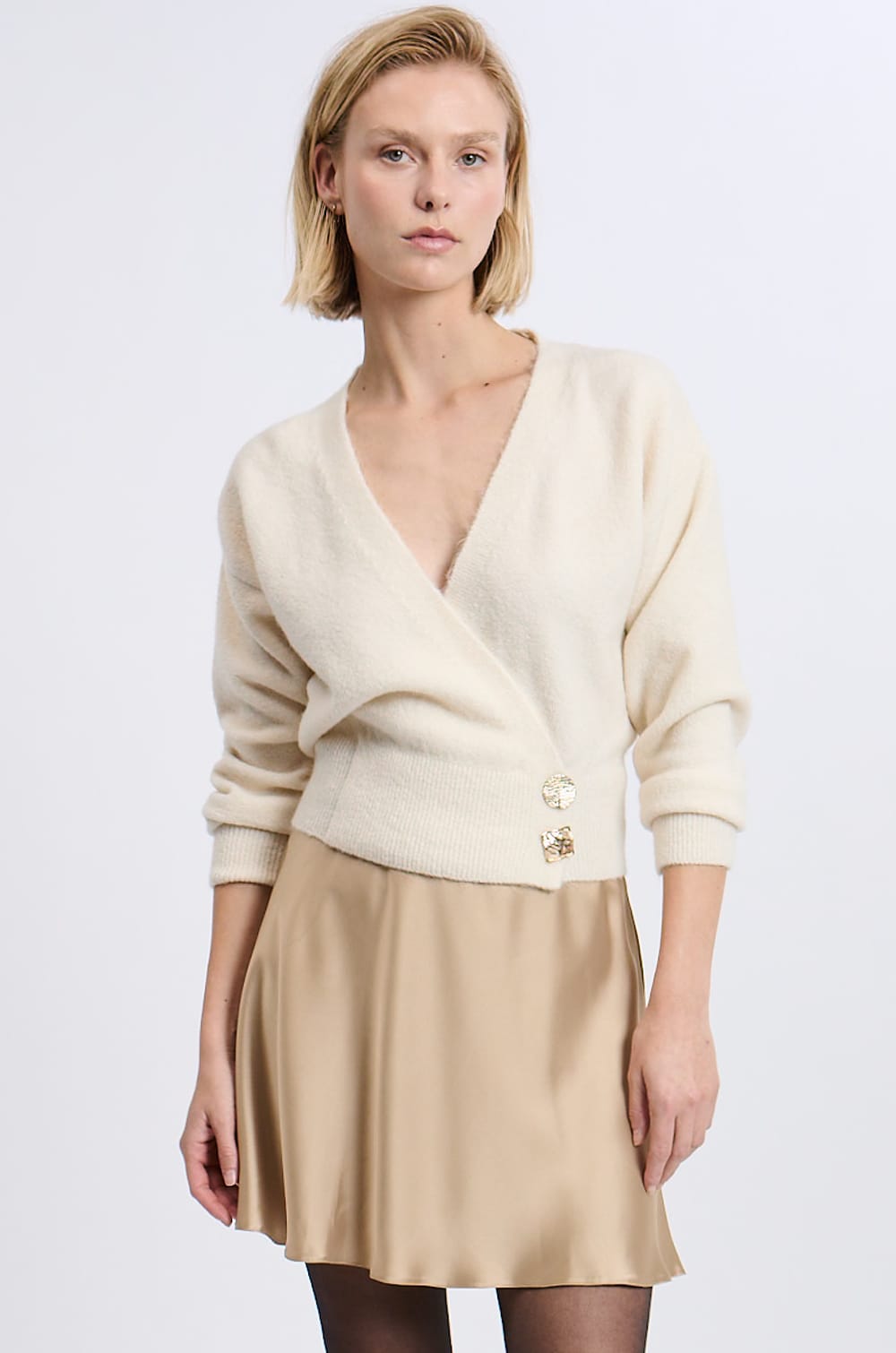 Jupe courte satinée;${refinementColor}