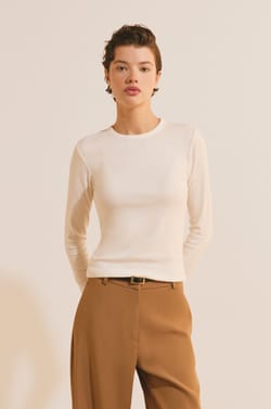Long-sleeved T-shirt with cotton modal;${refinementColor}
