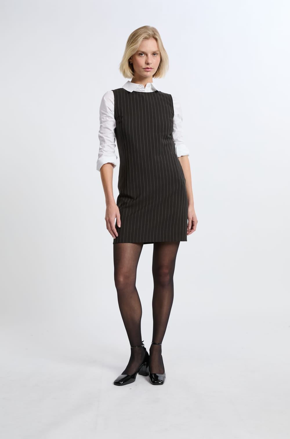 Robe courte à rayures;${refinementColor}