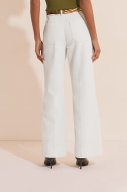 Jean droit &agrave; poches avant;${refinementColor}