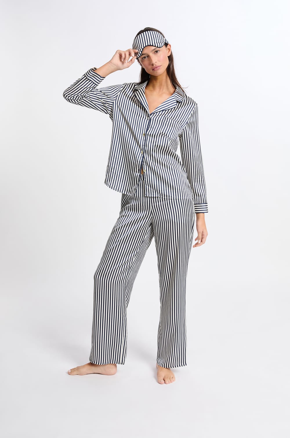 Pijama de dos piezas a rayas;${refinementColor}