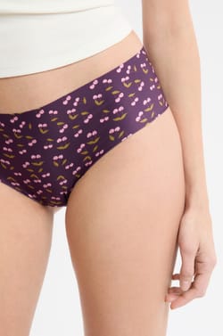 Hipster in seamless microfiber with cherry motifs;${refinementColor}