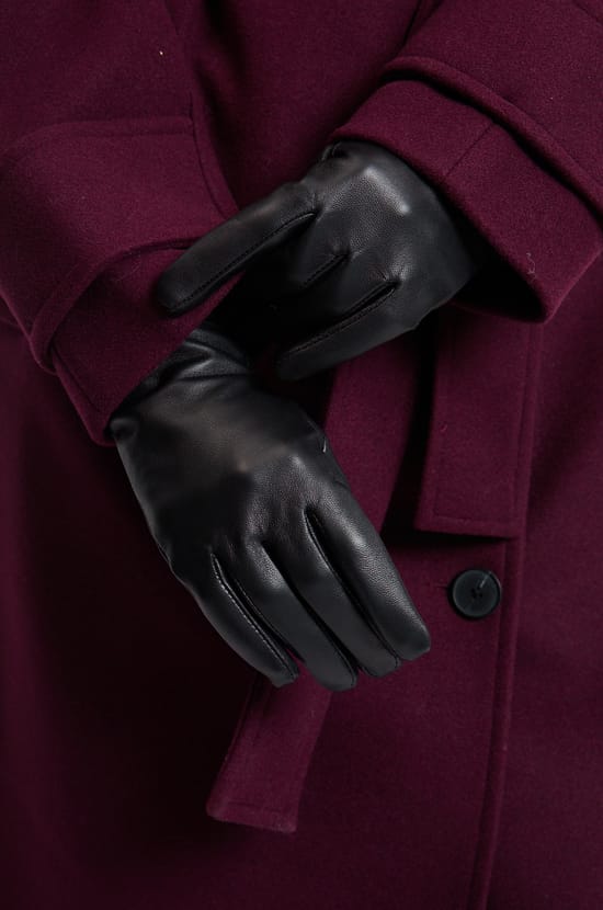 Leather Gloves;${refinementColor}