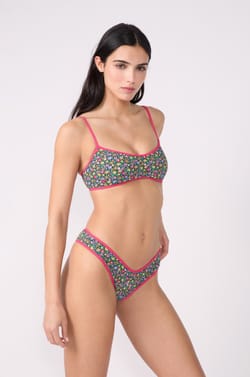 Brasilianischer High-Leg Bikini-Hose mit Blumenmuster;${refinementColor}