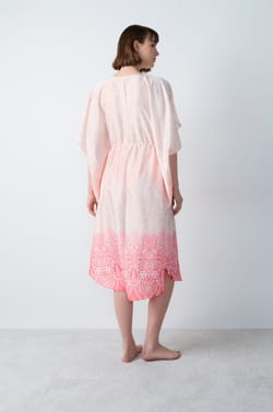 Chemise de nuit satin&eacute; &agrave; motifs;${refinementColor}