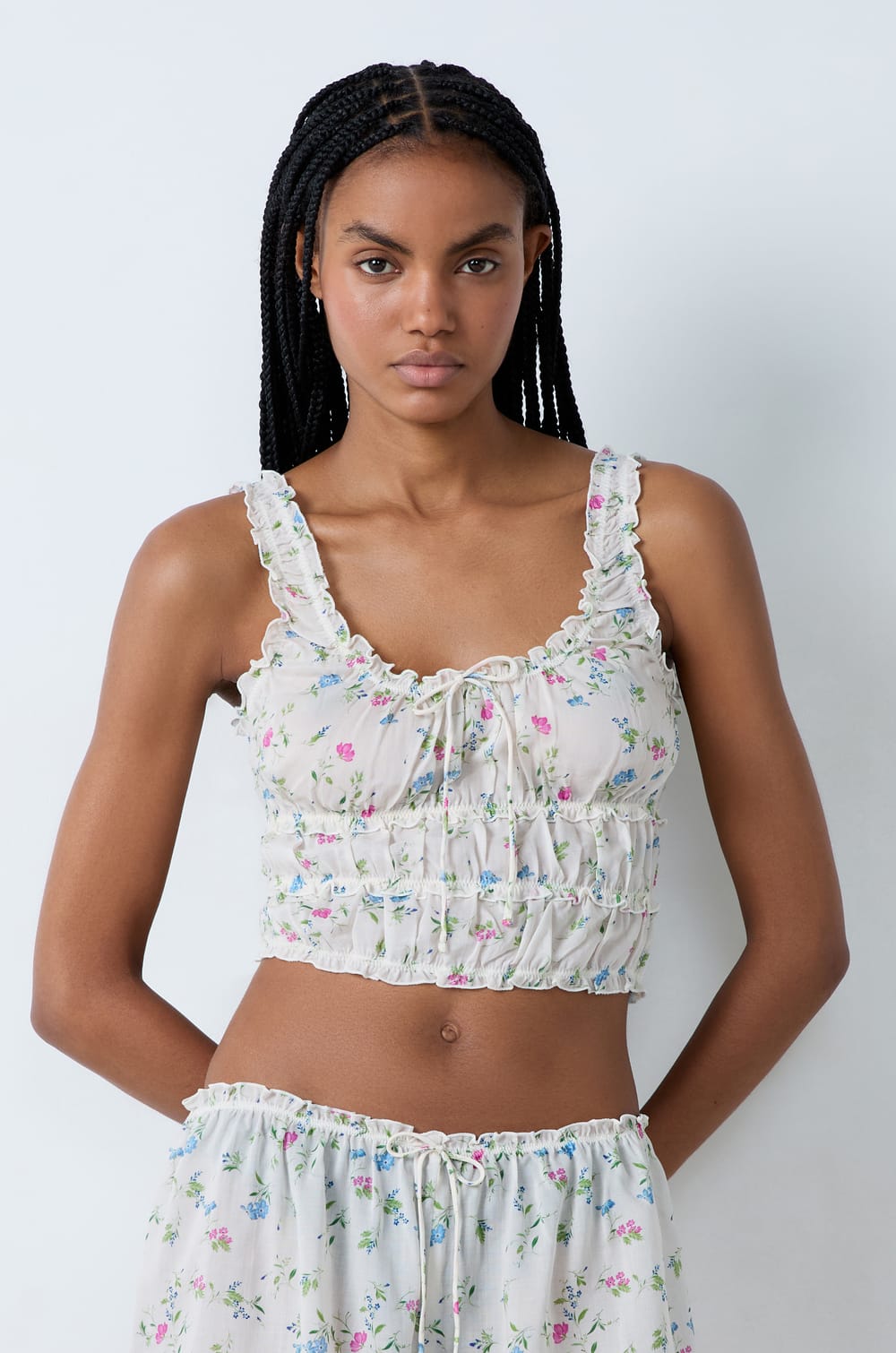 Floral print satin top;${refinementColor}