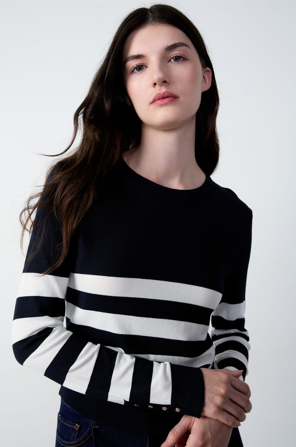 Crew Neck Sweater;${refinementColor}