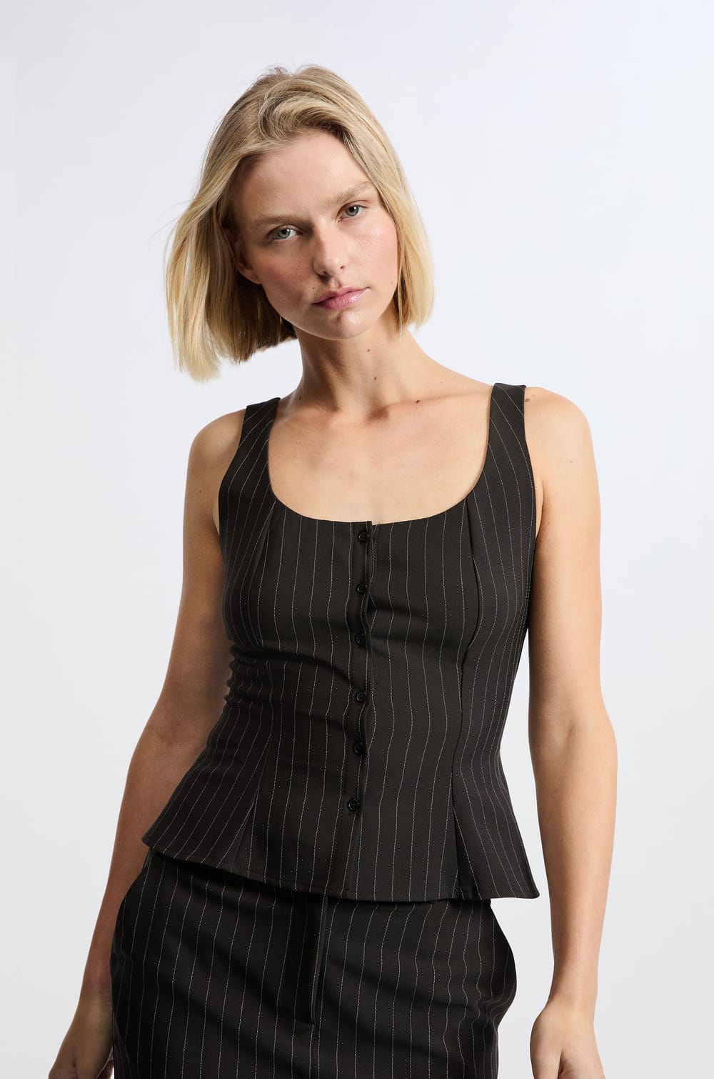 Top à volant à rayure;${refinementColor}