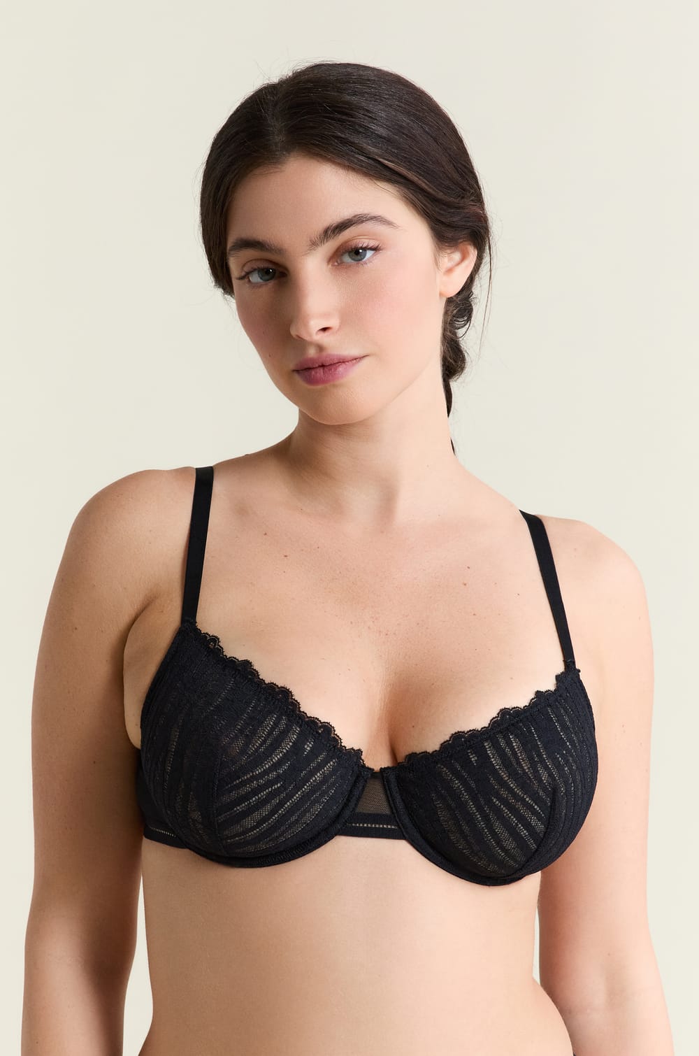 Classic Lace Bra;${refinementColor}