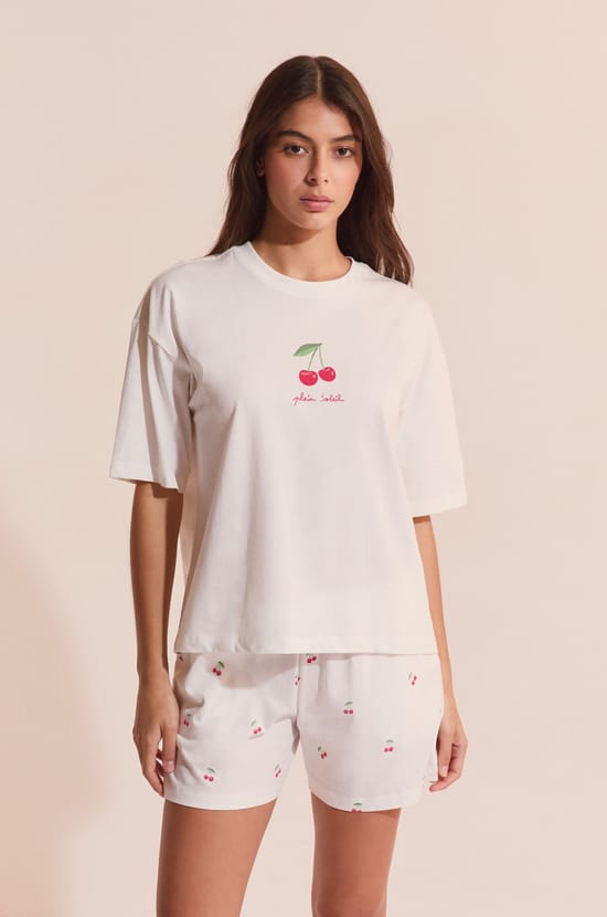 Ensemble de pyjama 2 pi&egrave;ces avec motifs cerise;${refinementColor}
