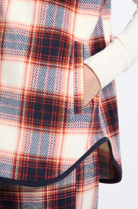 Checked Sleeveless Vest;${refinementColor}