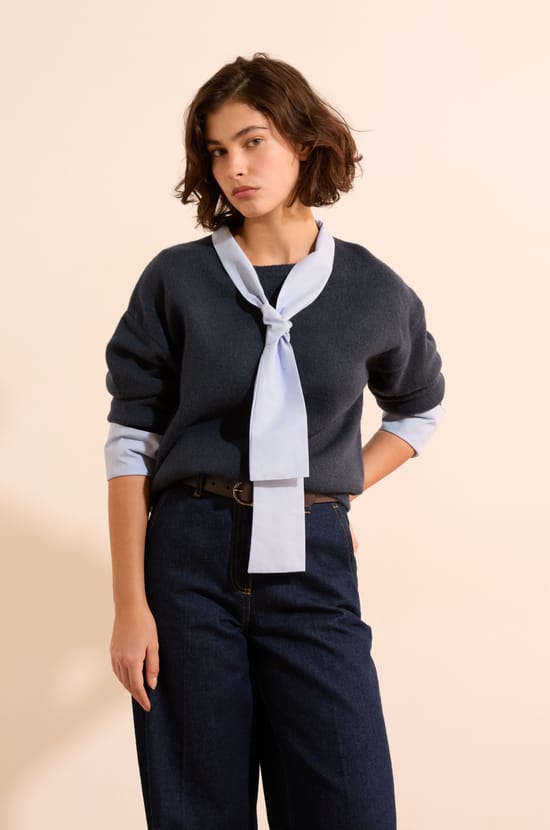 Pull manches longues avec lien &agrave; nouer;${refinementColor}