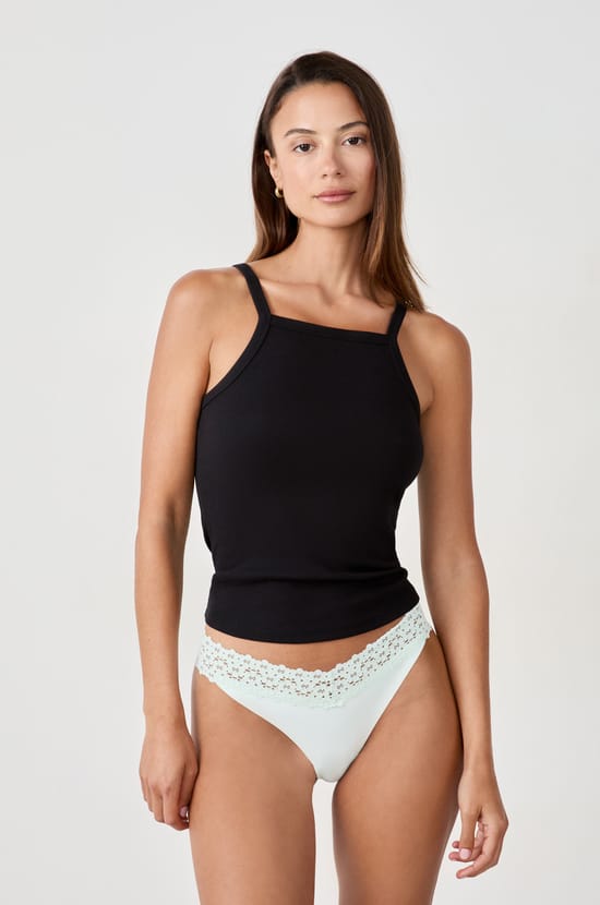 Tanga V-shape en microfibre et dentelle;${refinementColor}