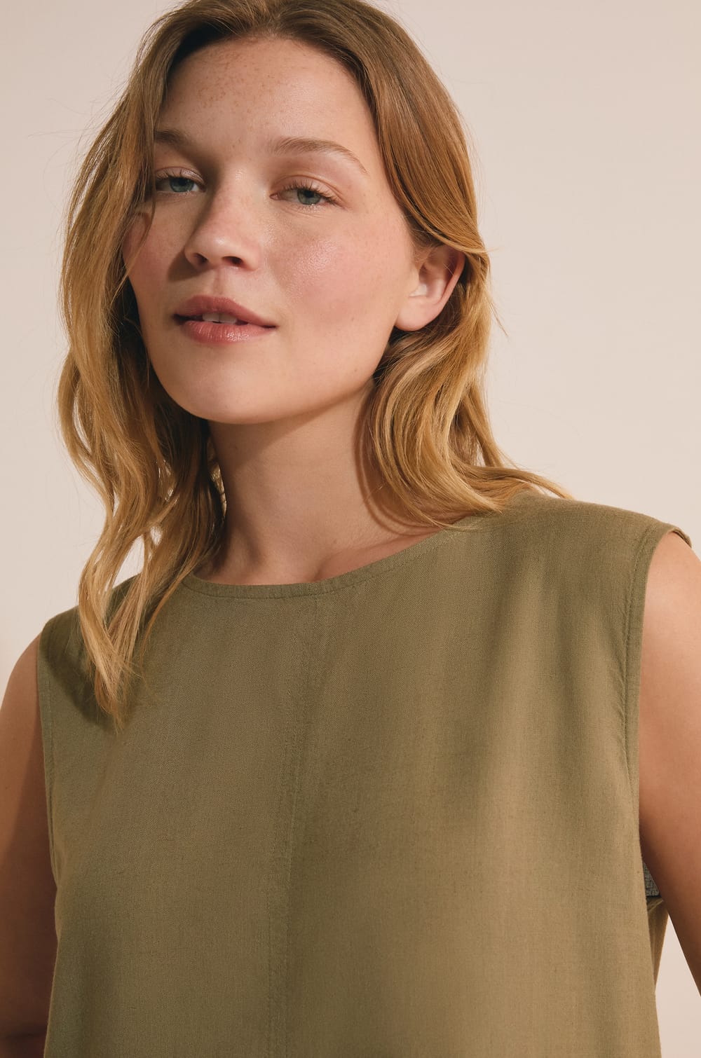 Sleeveless Top with Linen;${refinementColor}