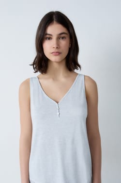 Top de tirantes lisa;${refinementColor}