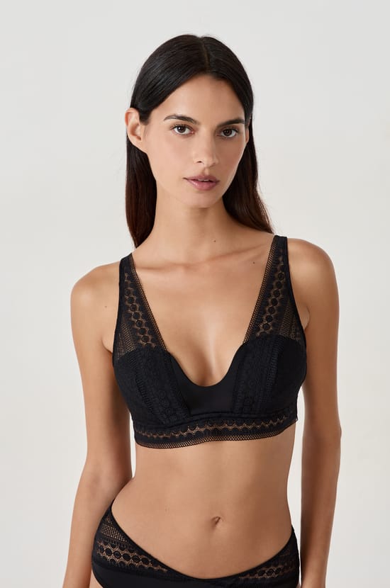 Sujetador bandeau con tirante ancho;${refinementColor}