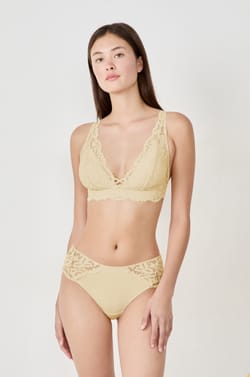 Soutien-gorge N.8 - Le triangle sans armatures;${refinementColor}