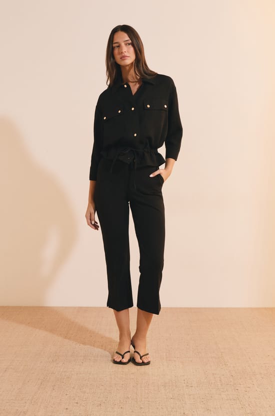 Veste avec d&eacute;tail bouton dor&eacute;;${refinementColor}