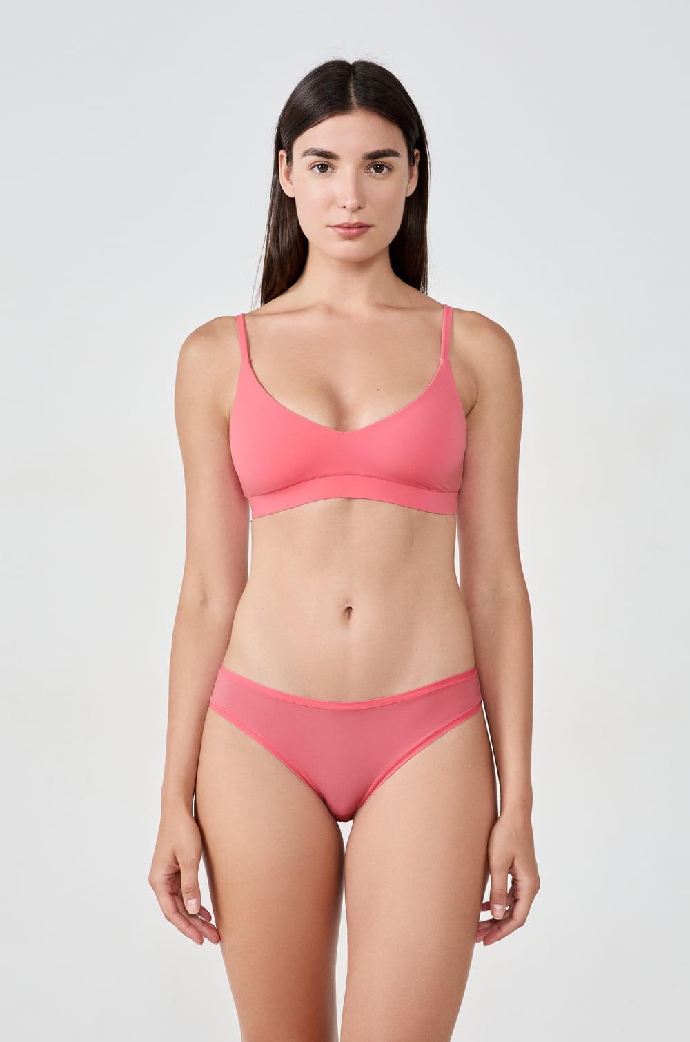 Soutien-gorge triangle en microfibre;${refinementColor}