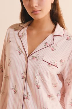 Chemise de pyjama &agrave; motif fleuri;${refinementColor}