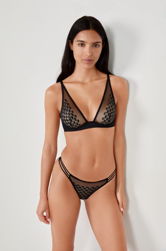  Tanga avec broderie;${refinementColor}