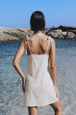 Robe &agrave; rayures et noeuds avec lin;${refinementColor}