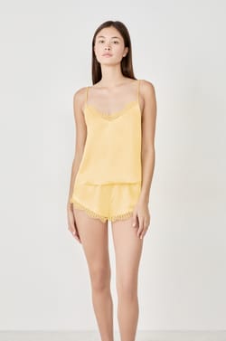 Top de seda con detalles de encaje;${refinementColor}