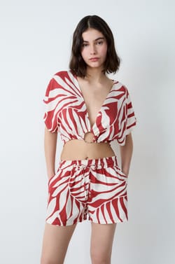 Top z krótkim rękawem z nadrukiem;${refinementColor}