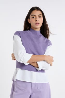 Pull sans manches col montant;${refinementColor}
